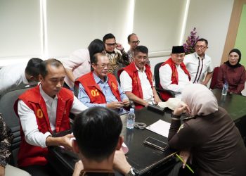 Kejati Sumsel Serahkan 4 Tersangka Tahap II Kasus Korupsi Pasar Cinde Palembang