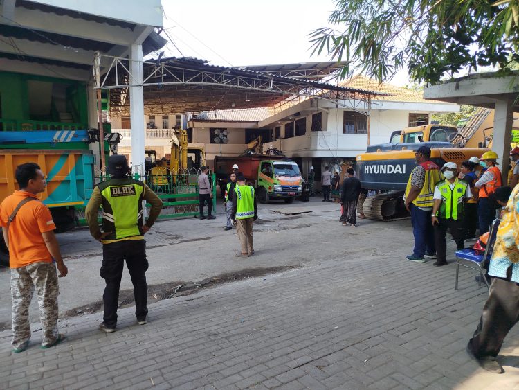 Korban Meninggal Dunia insiden Runtuhnya Musala Ponpes Al Khoziny Sidoarjo bertambah jadi 14 Orang