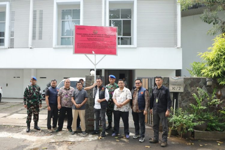 Kejaksaan Agung Sita Aset Rumah Tersangka MRC Terkait Kasus Korupsi Minyak Mentah Pertamina