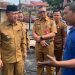 Wabup Khafid Moein Jenguk dan Santuni Keluarga Korban Kebakaran di Depan Puskesmas Bangko