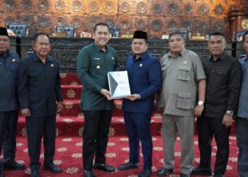Bupati H M Syukur Sampaikan RAPBD 2026 dan Nota Keuangan di Rapat Paripurna DPRD Merangin