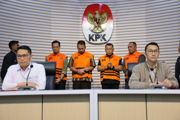 KPK Tetapkan Bupati Ponorogo dan 3 orang lainya Tersangka Kasus Suap Pengurusan Jabatan dan Proyek di RSUD