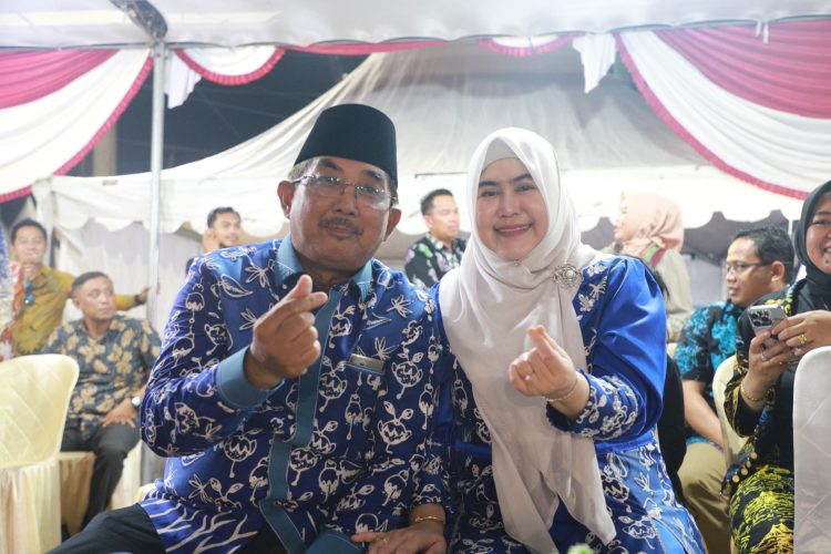 Bupati Tanjung Jabung Barat Hadiri Malam Puncak Festival Pengabuan Tahun 2025