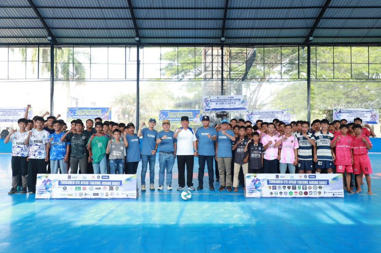 Wabup Tanjab Barat Buka Turnamen Futsal U-18 AFKAB, Ajang Seleksi Menuju Porprov 2026