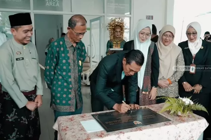 Bupati Batang Hari, Fadhil Arief Resmikan Gedung Instalasi Dialisis dan Mobil Unit Pengelola Darah RSUD Hamba