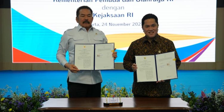 Jaksa Agung dan Menpora Tandatangani MoU Penegakan Hukum di Bidang Kepemudaan dan Keolahragaan