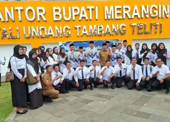 Bupati Merangin jadi Inspektur Upacara Peringatan Hari Guru Nasional ke-80 