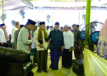 Hadir di Haflah Khotmil Wal Qutub ke-2, Wagub Sani Ajak Santri Seimbangkan Ilmu Dunia dan Akhirat