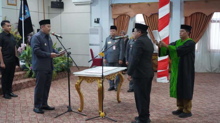 Zulhifni Dilantik Bupati H M Syukur Menjadi Sekda Kabupaten Merangin