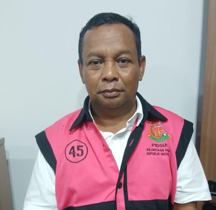 Kejaksaan Agun Tahan Mantan Kajari Enrekang Terkait Penerimaan Uang Suap Perkara BAZNAS