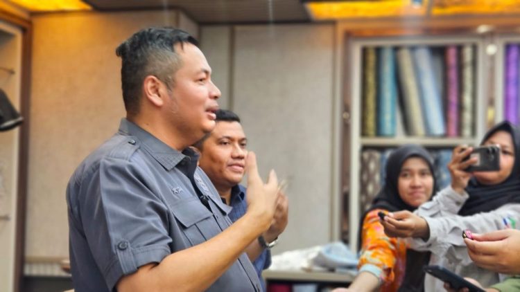 Ketua DPRD Kota Jambi Desak Pemkot Atasi Tumpukan Sampah yang Picu Keluhan Warga