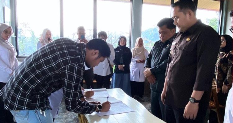 Teken MoU dengan Perbankan, Bupati M. Syukur Optimalkan Sumber Pendapatan Daerah