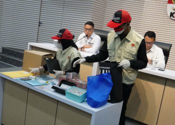 OTT Pegawai Pajak, KPK Tetapkan 5 orang sebagai Tersangka dan Sita Uang Rp6,38 miliar serta  Logam Mulia