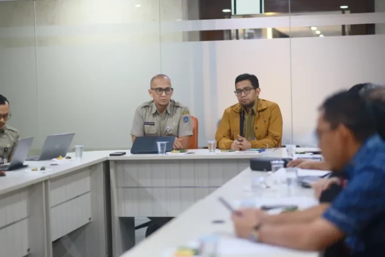 Komisi I DPRD Pelajari Cara Negara Hadir dalam Keterbukaan Informasi