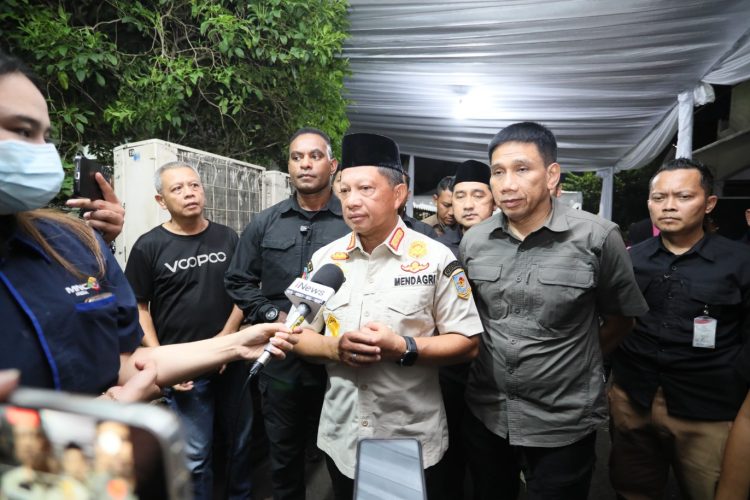 Mendagri Sampaikan Duka Cita Atas Wafatnya Meriyati Roeslani Istri Almarhum Mantan Kapolri Hoegeng Iman Santoso
