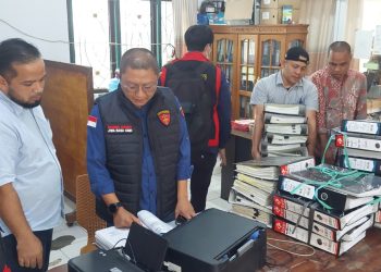 Kejati Jambi Lakukan Penggeledahan dan Sita Barang Bukti di Kantor Sekretariat DPRD Merangin dugaan Perkara Korupsi Tahun 2019-2024