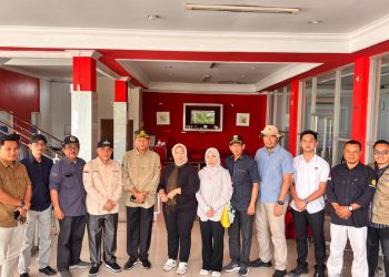 ‎Polres Sarolangun melalui Satgas Pangan Monitoring Harga Bahan Pokok Di pasar Atas Sarolangun Jelang Ramadan