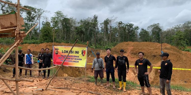 ‎Empat Pekerja Tambang Emas Tanpa Izin Meninggal Dunia Tertimbun Tanah