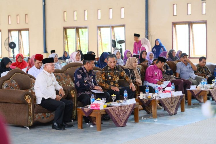 Wabup Junaidi H. Mahir Hadiri HUT Kampung Desa Tangkit ke-70