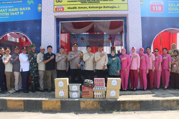 ‎Mudik Sarolangun Aman! Bupati dan Kapolres Cek Pos Pelayanan, Pastikan Arus Lalu Lintas Lancar