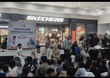 Rocky Candra Tebar Senyum 400 Anak Dhuafa: Belanja Lebaran Bareng, Doa untuk Prabowo!