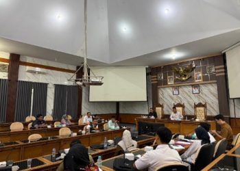 DPRD Muaro Jambi Gelar Rapat Gabungan/ Hearing Tindak Lanjuti Kasus Keracunan Massal