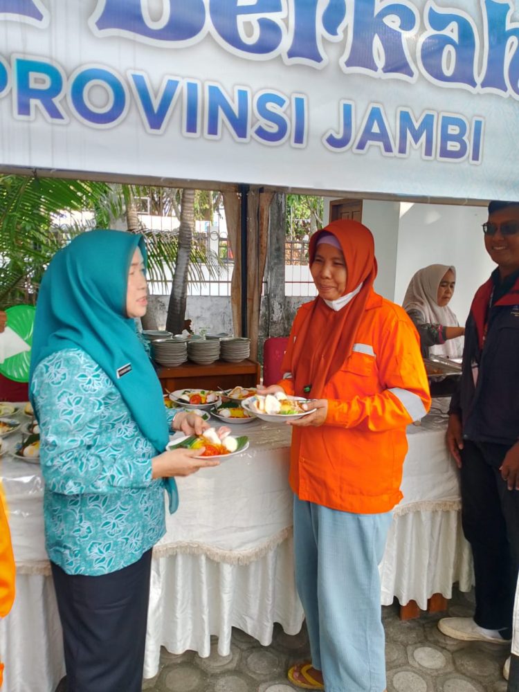 Pojok Berkah TP-PKK Jambi, Hesnidar Haris: Sedekah Kecil Pun Bernilai dan Dikelola Amanah