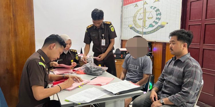‎  ‎Kapolres Sarolangun Tegaskan segera Limpahkan Tiga Tersangka Narkotika Ke Kejari Sarolangun Dan Berkomitmen Siap Berantas Narkoba  ‎