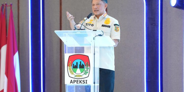 Waspada Inflasi dan Krisis Global, Mendagri Ajak Kepala Daerah Perkuat Kesiapsiagaan