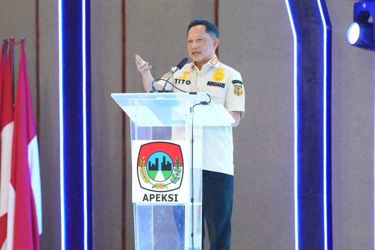 Waspada Inflasi dan Krisis Global, Mendagri Ajak Kepala Daerah Perkuat Kesiapsiagaan