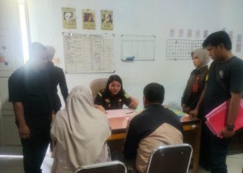 ‎  ‎Tindakan Tegas Polres Sarolangun Tersangka Tambang Ilegal Lansung Di Limpahkan Ke Kejati Sarolangun