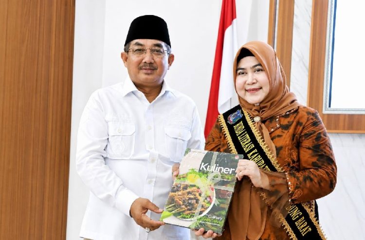 Bupati dan Bunda Literasi Tanjab Barat Luncurkan Buku Kuliner Khas Daerah pada Pengukuhan Bunda Literasi 2026