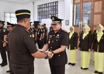 Kepala Kejaksaan Tinggi Jambi Sugeng Hariadi Lantik 3 Kajari, Ini Nama-Namanya