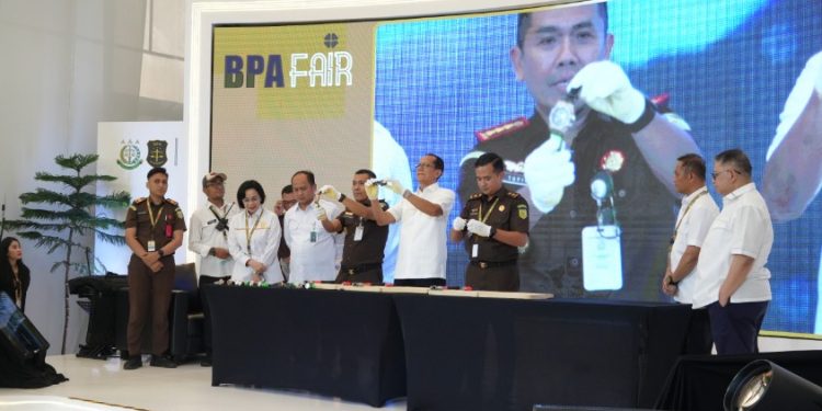 Kejaksaan RI Gelar Pemusnahan Barang Sita Ekekusi 14 Buah Jam Tangan dari Terpidana Jimmy Sutopo