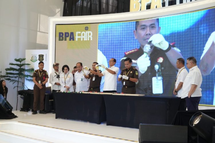 Kejaksaan RI Gelar Pemusnahan Barang Sita Ekekusi 14 Buah Jam Tangan dari Terpidana Jimmy Sutopo