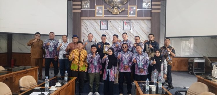 DPRD Pekalongan Studi Banding ke DPRD Muaro Jambi Bahas Pengelolaan Anggaran dan Tata Kelola AKD