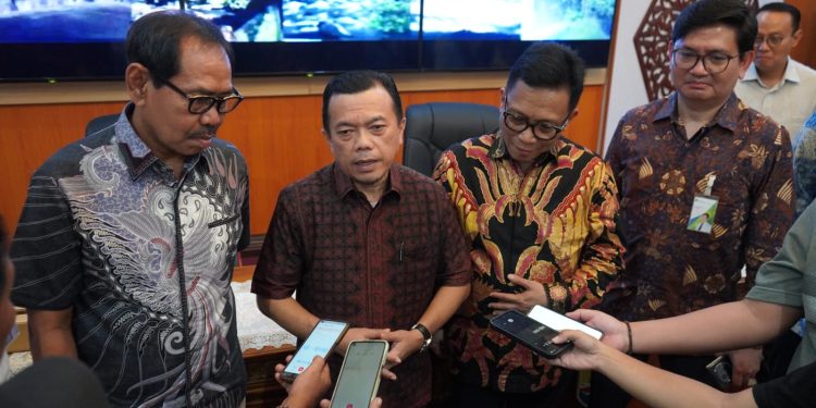Gubernur Al Haris Terima Audiensi Direktur Utama BPJS Ketenagakerjaan