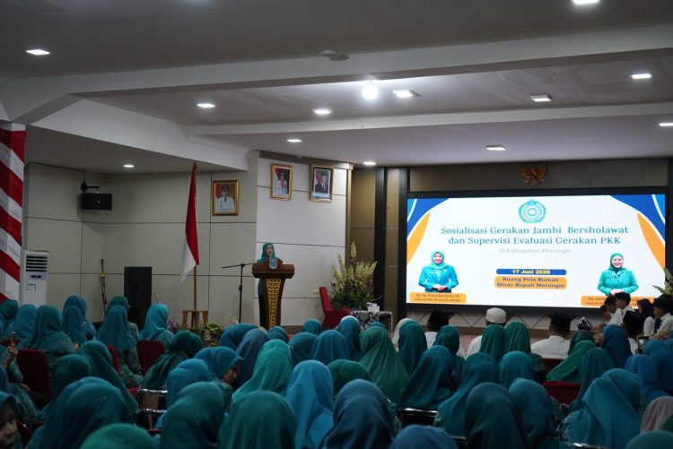 Hesti Haris Sosialisasikan Gerakan Jambi Bersholawat di Merangin