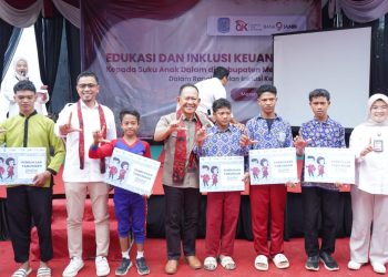 Pesan Menyentuh Wabup A. Khafidh: “Tolong Nian, Jangan Cegah Anak SAD Sekolah'”
