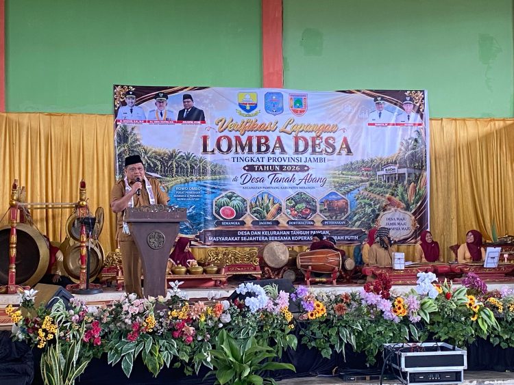 Sekda Zulhifni Puji Semangat Gotong Royong dan Ketahanan Pangan Desa Tanah Abang