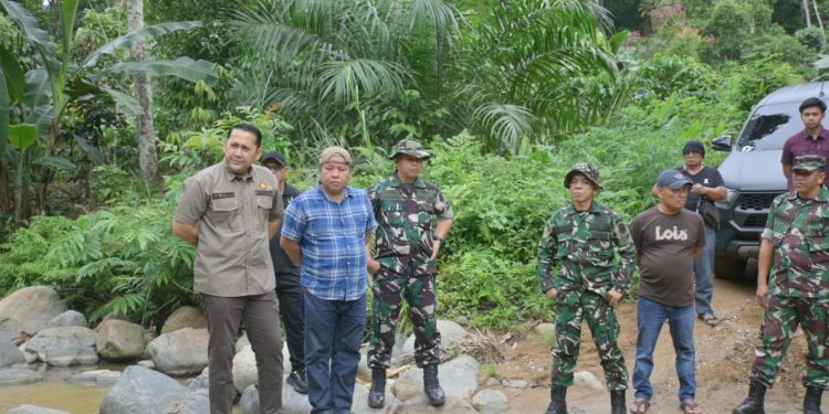 Tinjau Jalan Karya Bakti TNI, Bupati Syukur Komit Benahi Potensi Wisata Merangin