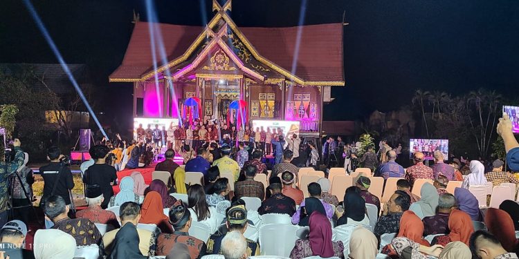 Spektakuler, Pembukaan Jambi Elok Nian di Anjungan Merangin