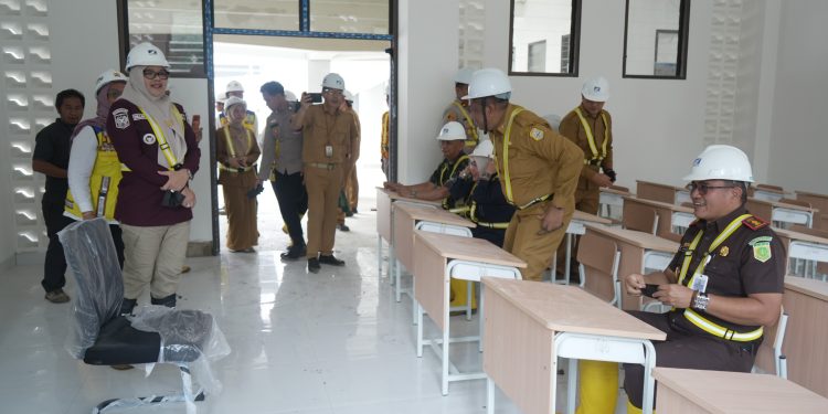 Bupati Tanjung Jabung Timur Apresiasi Progres Pembangunan Sekolah Rakyat di Geragai