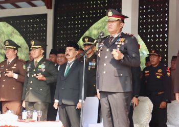 ‎Upacara Hari Bhayangkara ke-80 di Sarolangun Berlangsung Khidmat, Kapolres Tegaskan Komitmen Polri untuk Masyarakat  ‎  ‎