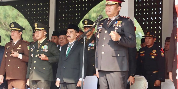 ‎Upacara Hari Bhayangkara ke-80 di Sarolangun Berlangsung Khidmat, Kapolres Tegaskan Komitmen Polri untuk Masyarakat  ‎  ‎