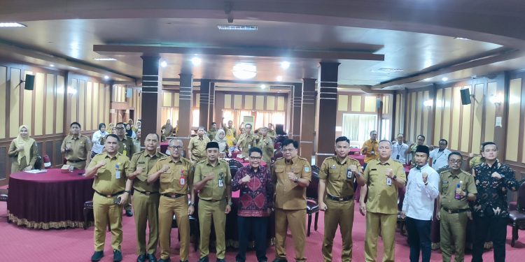 Sekda Zulhifni Buka FGD Laporan Akhir GDPK Merangin 2025–2045