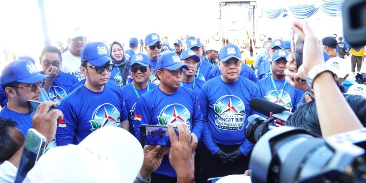 Ketika Langit Biru Bertemu Tobat Ekologis