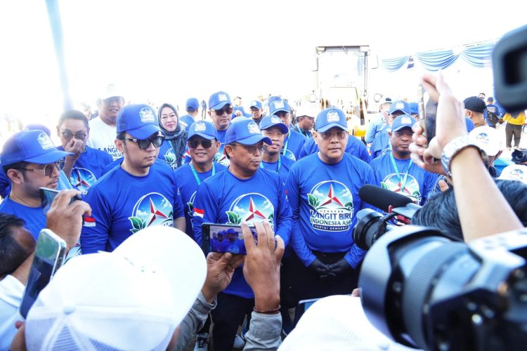 Ketika Langit Biru Bertemu Tobat Ekologis