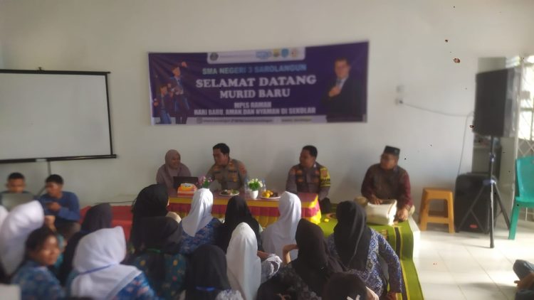 MPLS Ramah, Aman dan Nyaman di SMAN 3 Sarolangun, Kapolsek Pauh Tekankan Bahaya Judi Online dan Narkoba