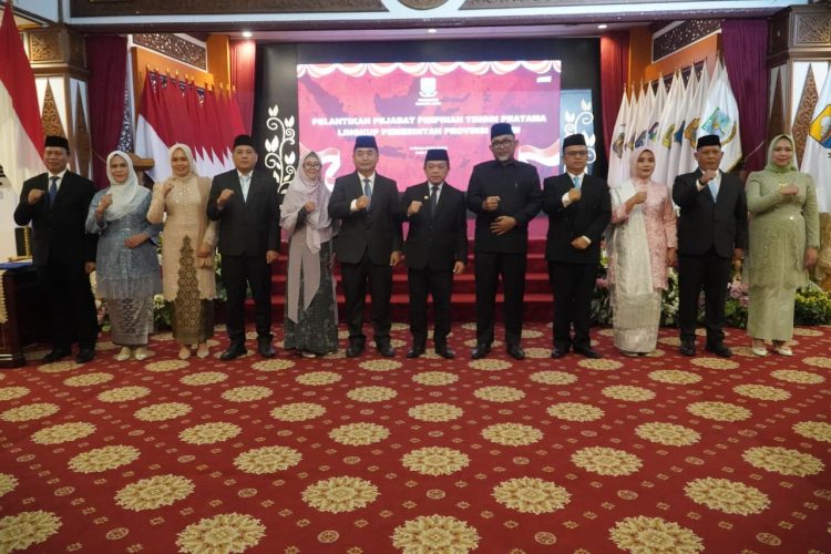 Gubernur Al Haris Lantik 5 Pejabat Pimpinan Tinggi Pratama, Tekankan Penguatan Kinerja